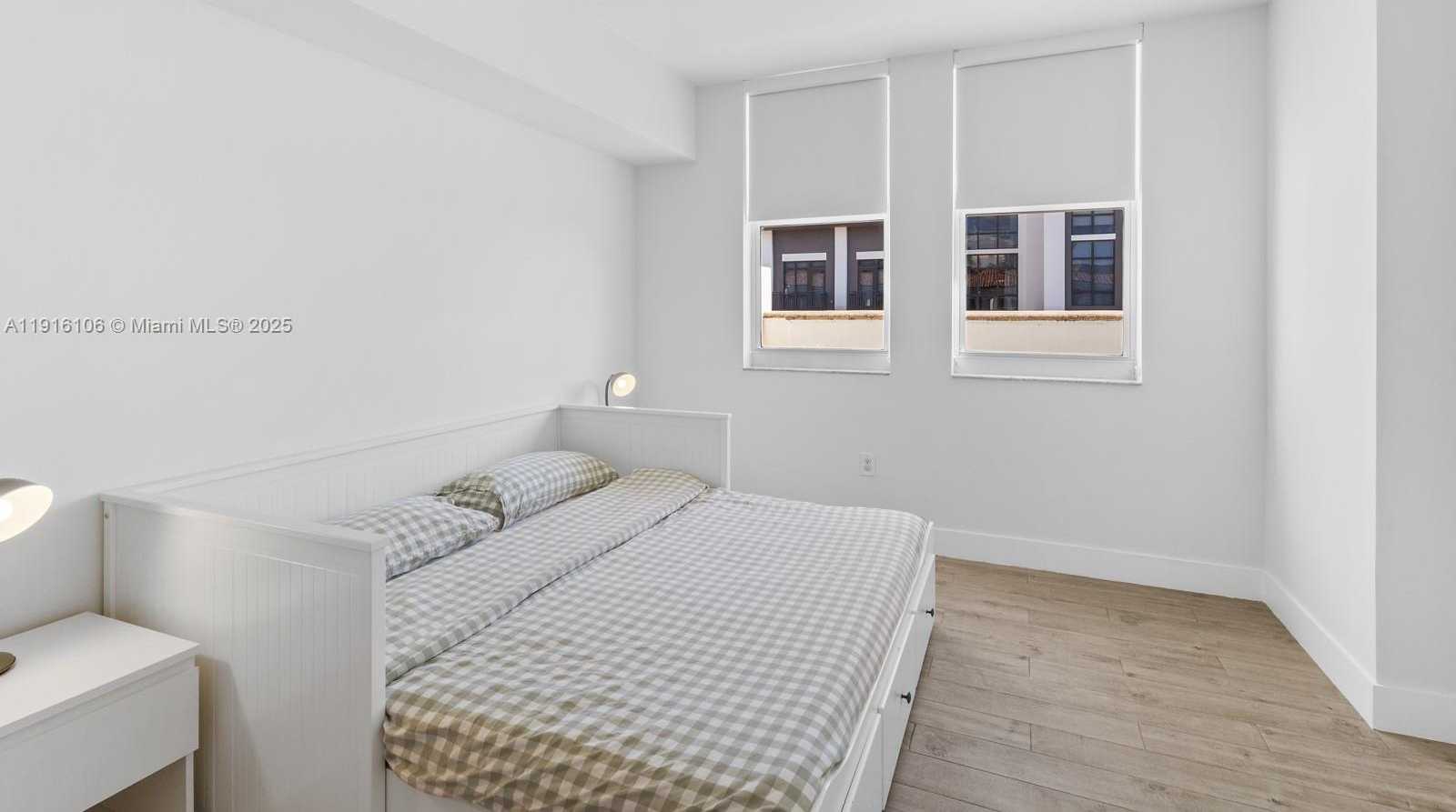 Small Image of 4100 SALZEDO ST #1009, Coral Gables Number 16