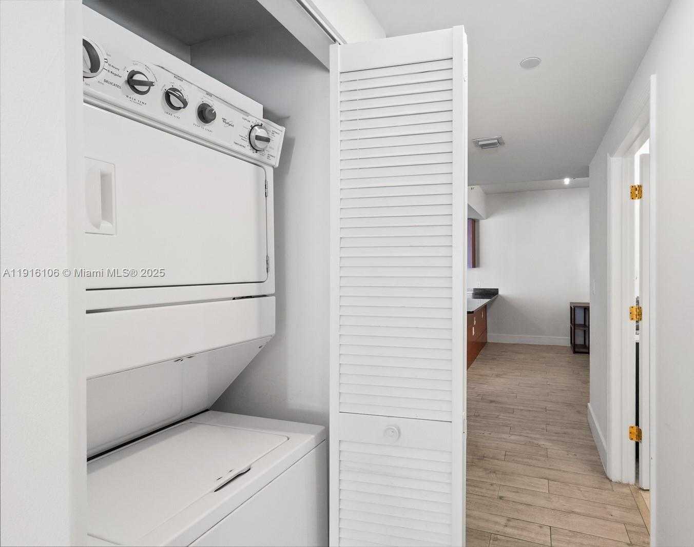 Small Image of 4100 SALZEDO ST #1009, Coral Gables Number 20