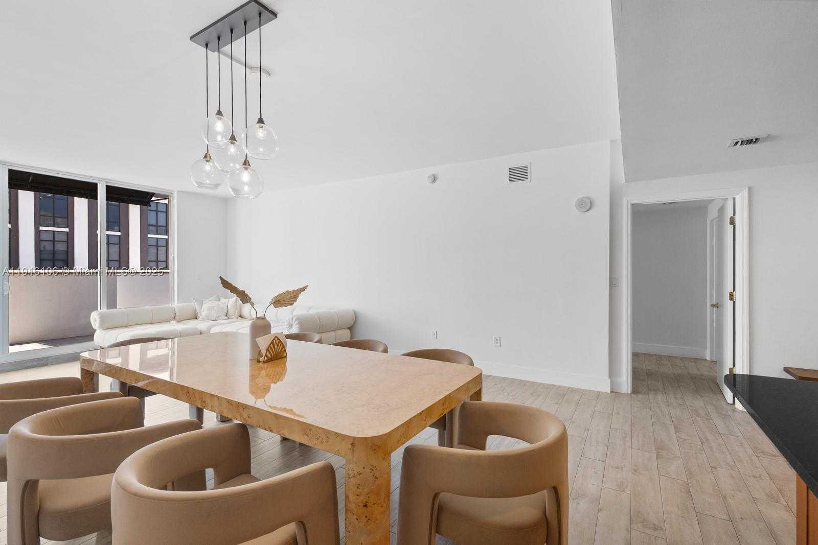 Small Image of 4100 SALZEDO ST #1009, Coral Gables Number 8