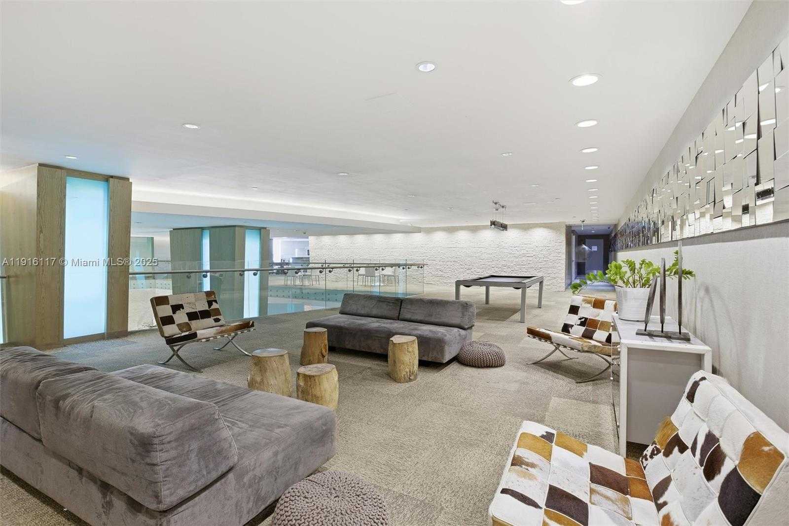 Small Image of 92 SOUTH WEST 3RD ST #1604, Miami Number 37