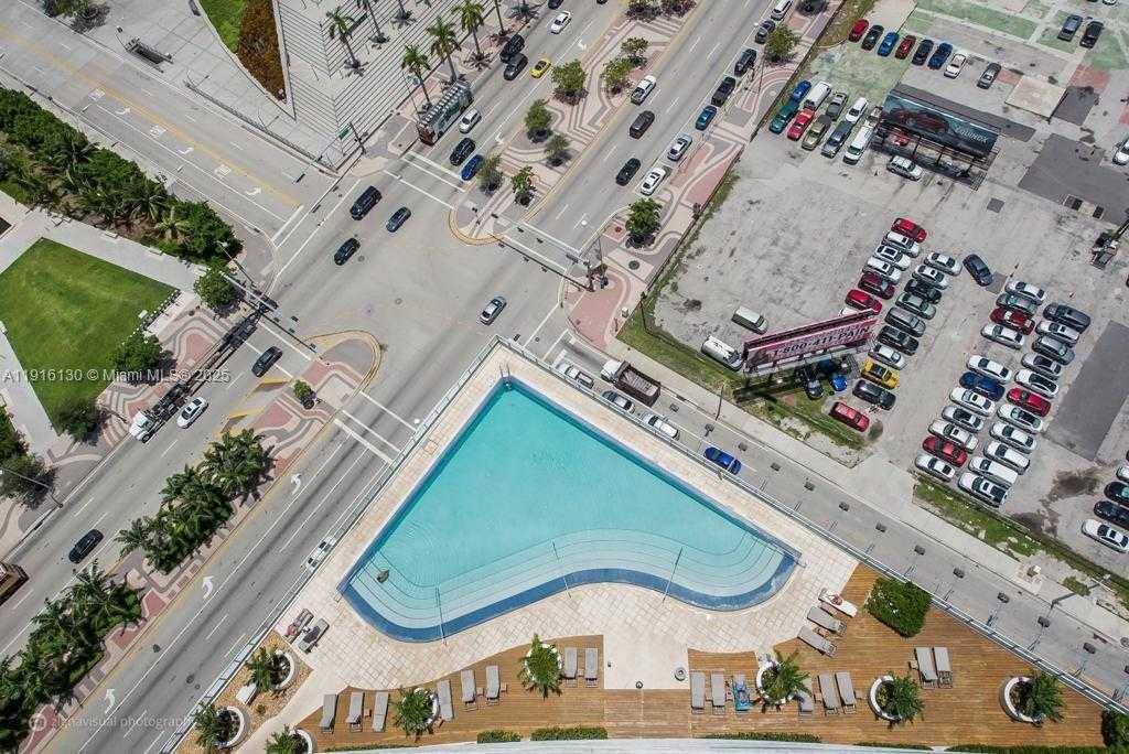 Small Image of 888 BISCAYNE BLVD #2905, Miami Number 11