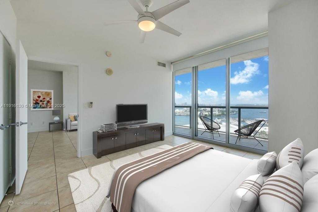 Small Image of 888 BISCAYNE BLVD #2905, Miami Number 14