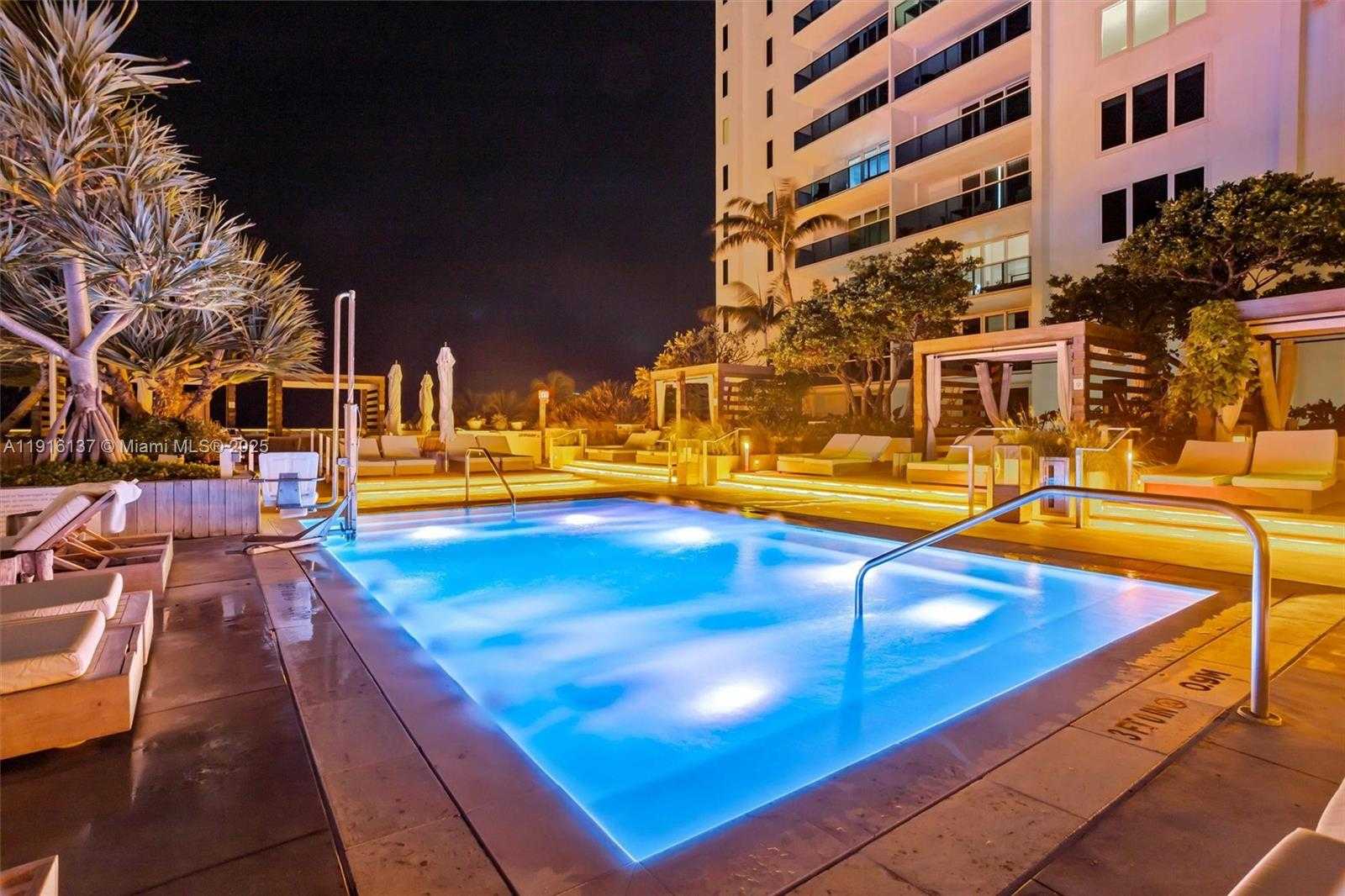 Small Image of 2301 COLLINS AVE #1432, Miami Beach Number 12