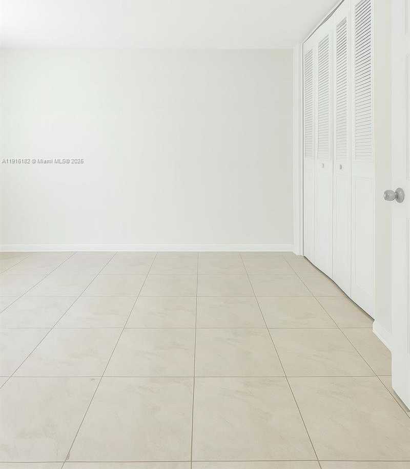 Small Image of 9493 SOUTH WEST 76TH ST #L2, Miami Number 5