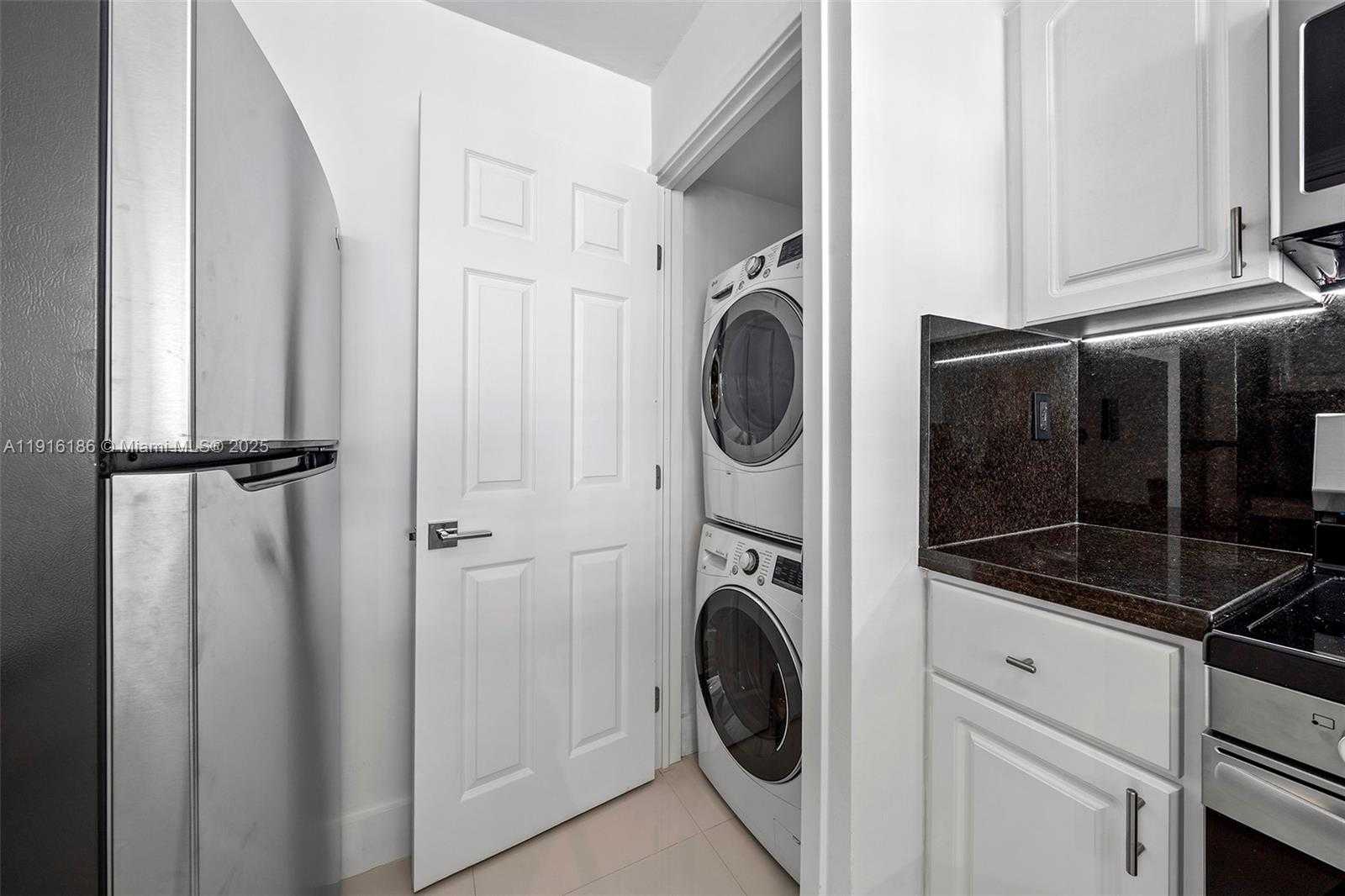 Small Image of 600 NORTH EAST 36TH ST #1916, Miami Number 7