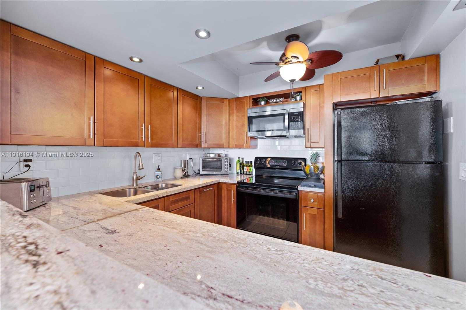 Small Image of 3180 SOUTH OCEAN DR #618, Hallandale Beach Number 3