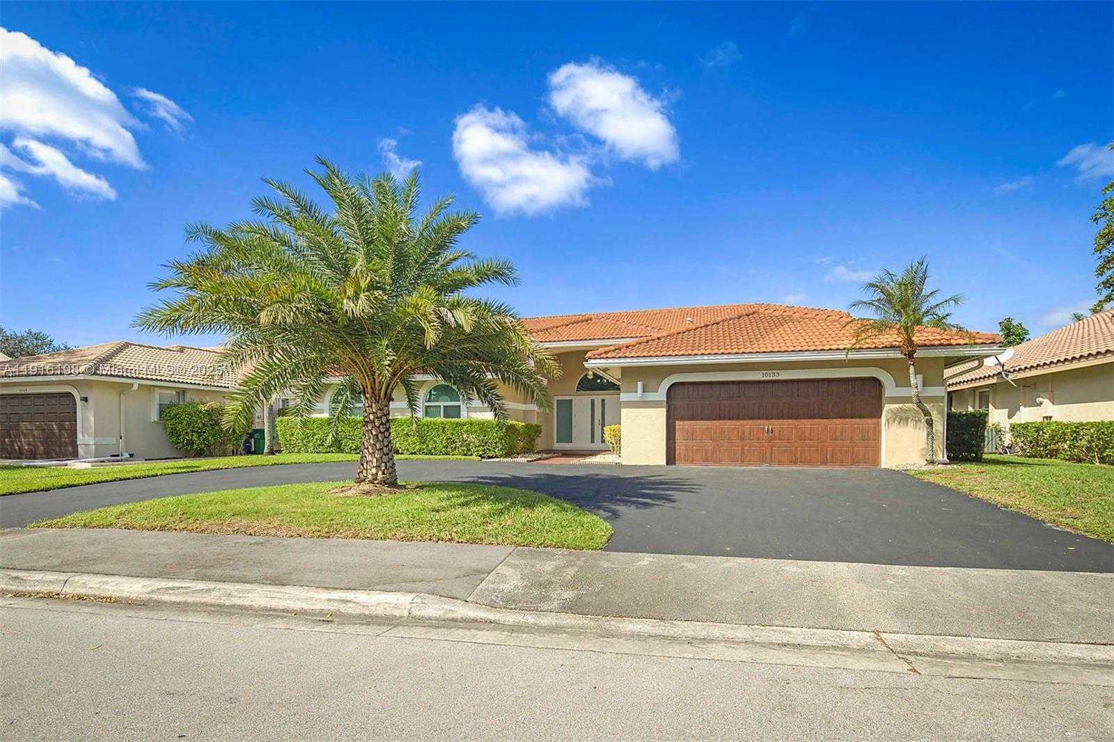 Small Image of 10133 NORTH WEST 48TH DR, Coral Springs Number 2