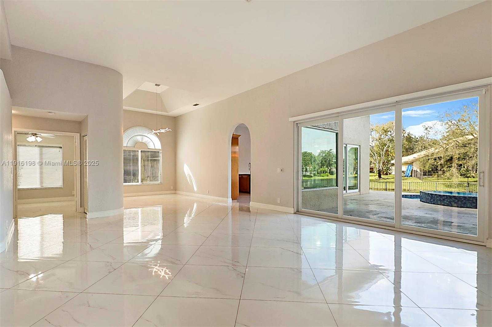 Small Image of 10133 NORTH WEST 48TH DR, Coral Springs Number 7