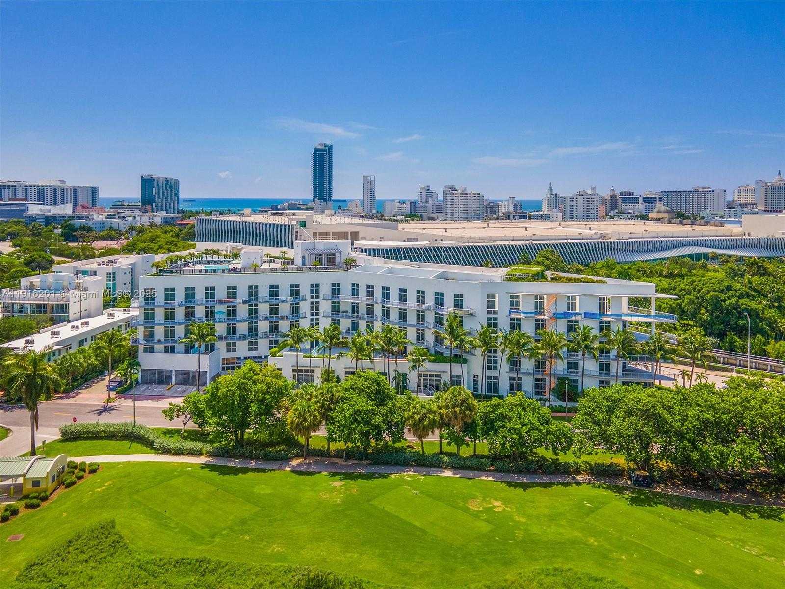 Small Image of 2001 MERIDIAN AVE #514, Miami Beach Number 39