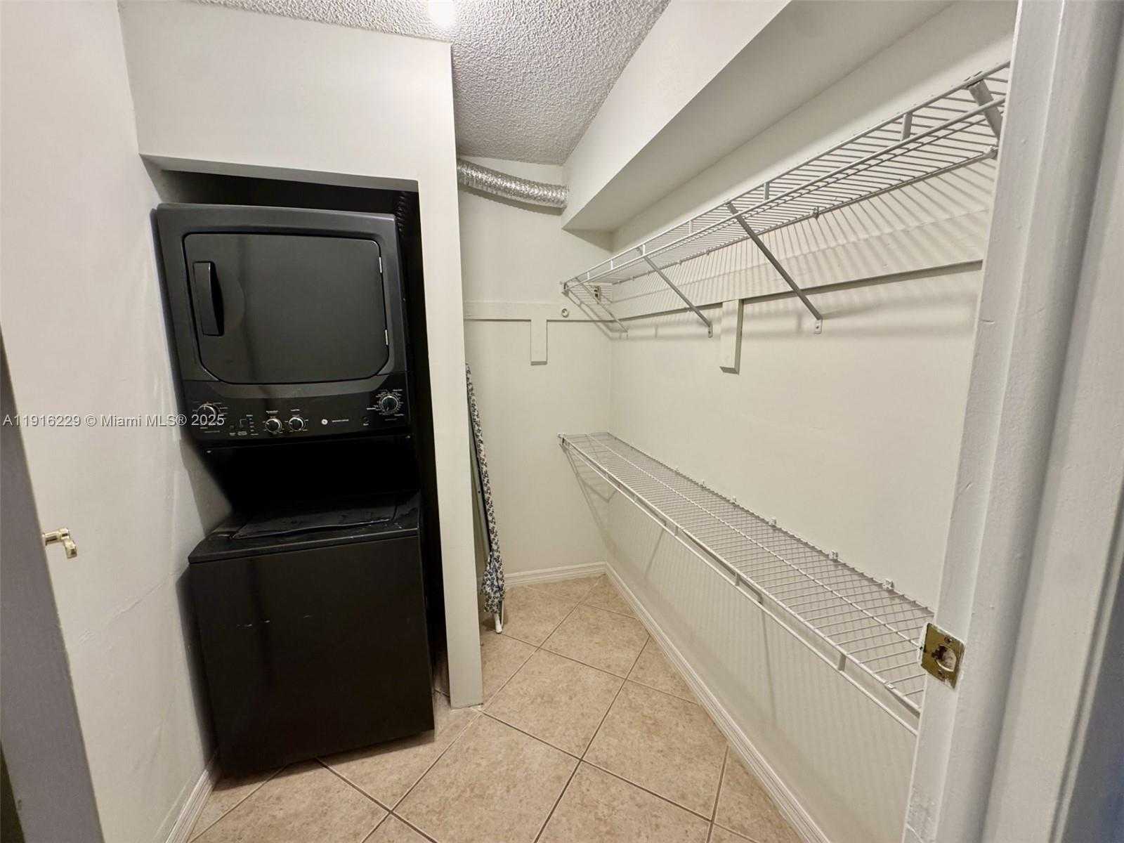 Imagen de Pequeño Objeto