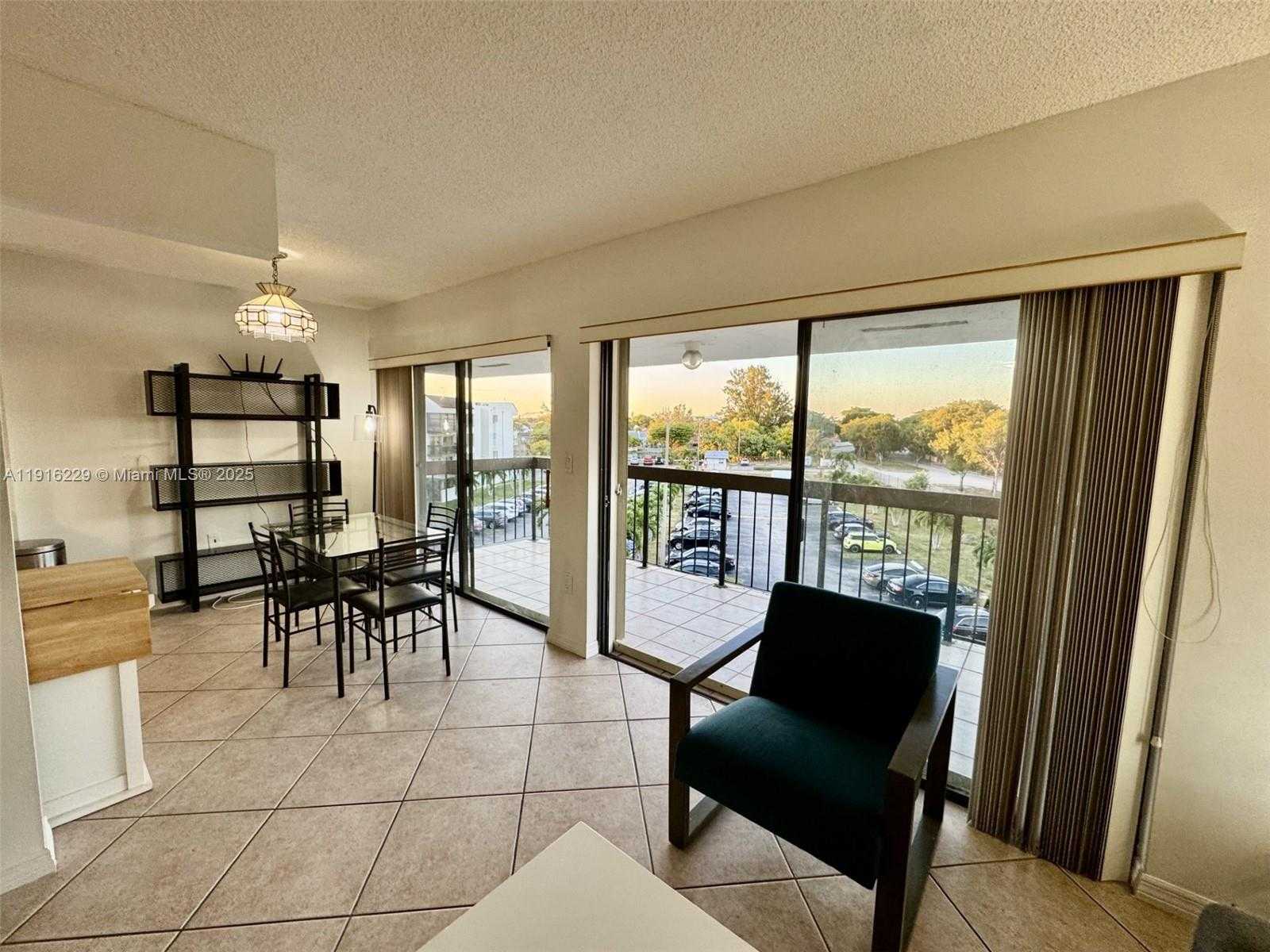 Imagen de Pequeño Objeto