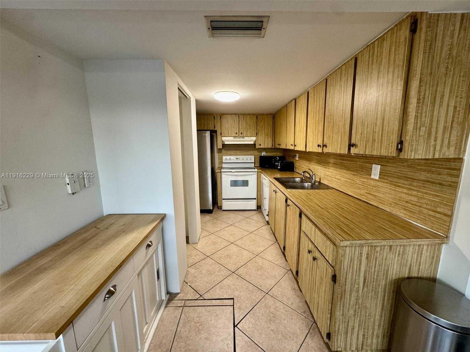 Imagen de Pequeño Objeto