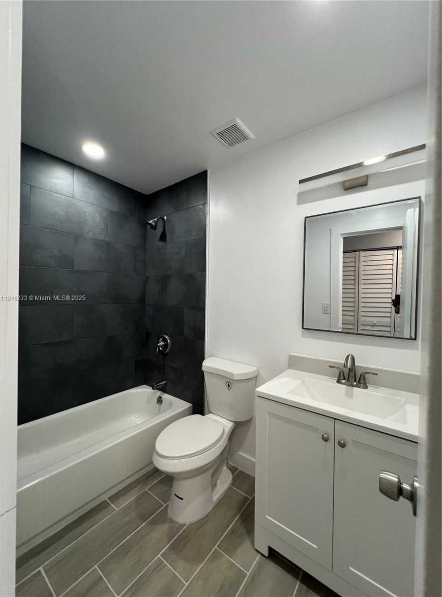 Small Image of 12250 SOUTH WEST 113TH LN #n/a, Miami Number 10