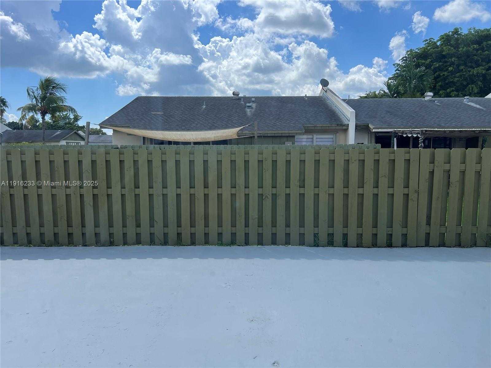 Small Image of 12250 SOUTH WEST 113TH LN #n/a, Miami Number 15