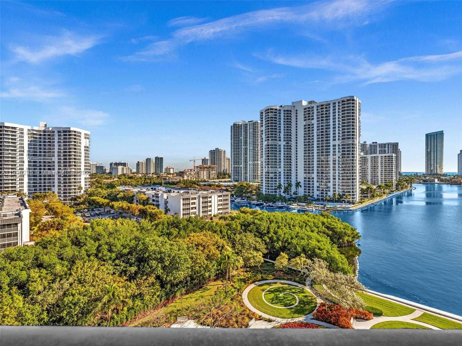 Small Image of 3370 HIDDEN BAY DR #1002, Aventura Number 15