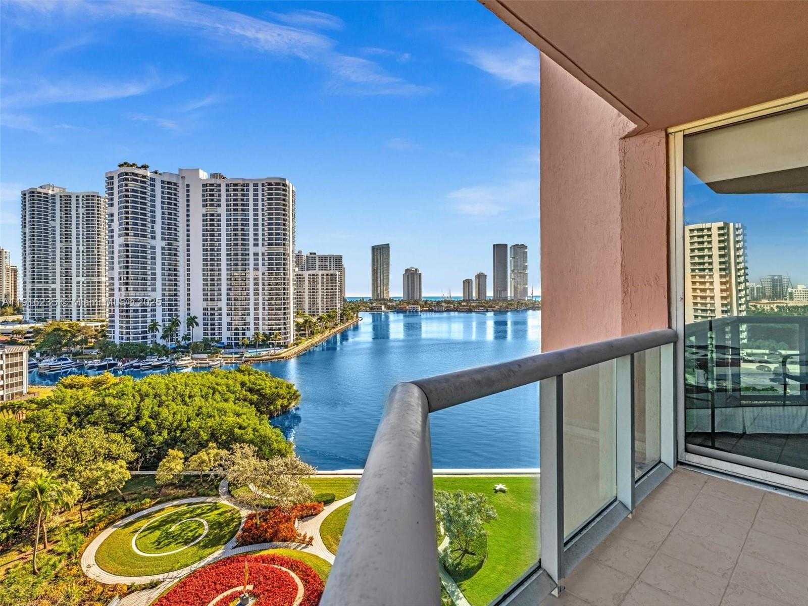 Small Image of 3370 HIDDEN BAY DR #1002, Aventura Number 16