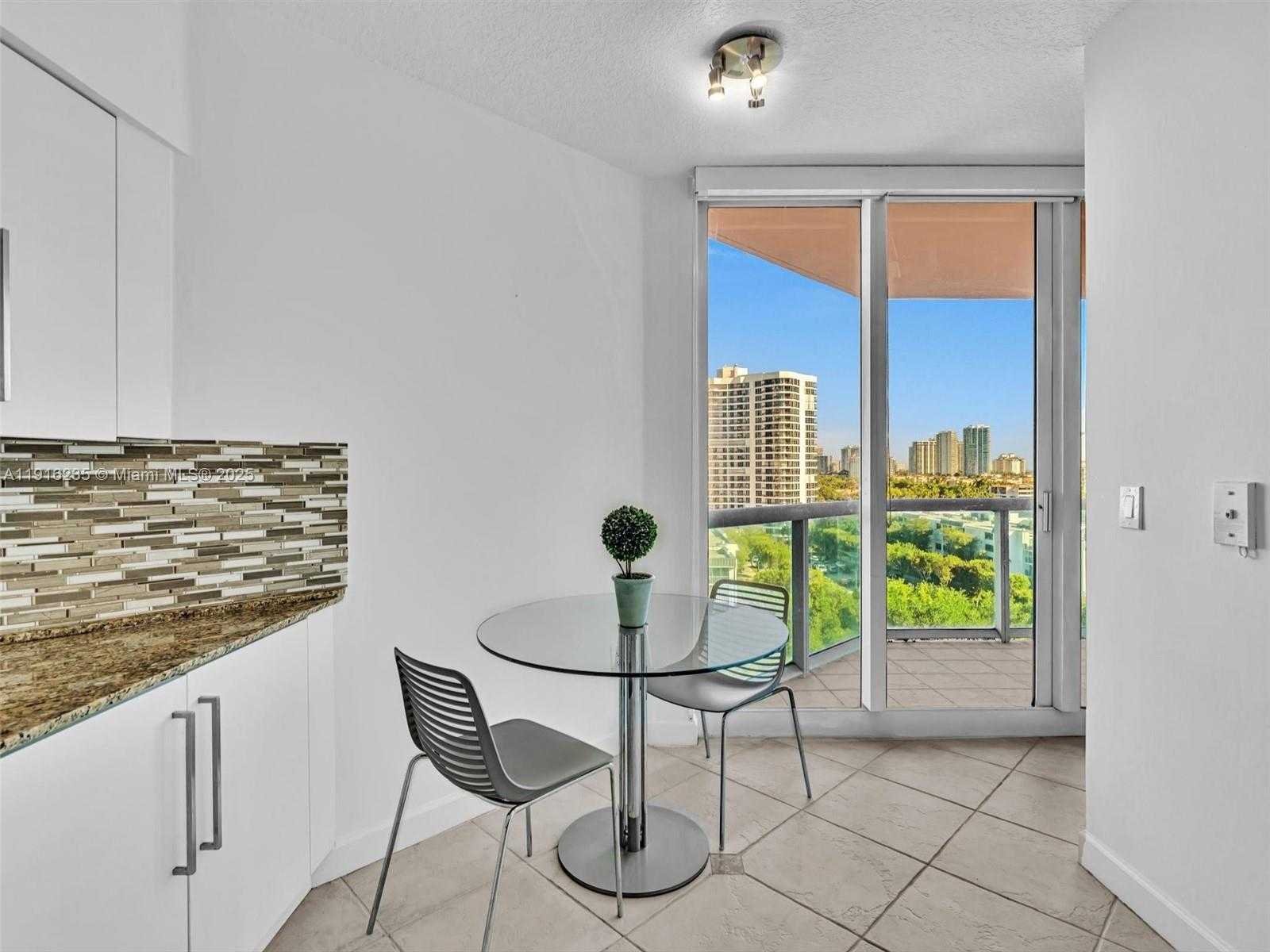 Small Image of 3370 HIDDEN BAY DR #1002, Aventura Number 20