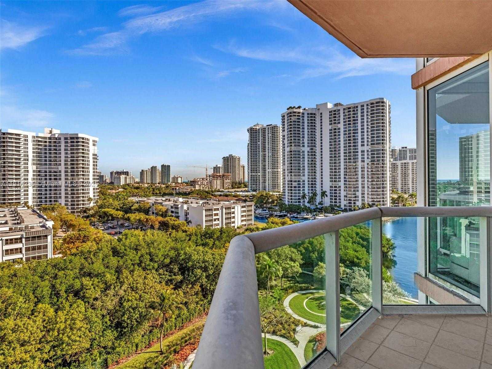 Small Image of 3370 HIDDEN BAY DR #1002, Aventura Number 22