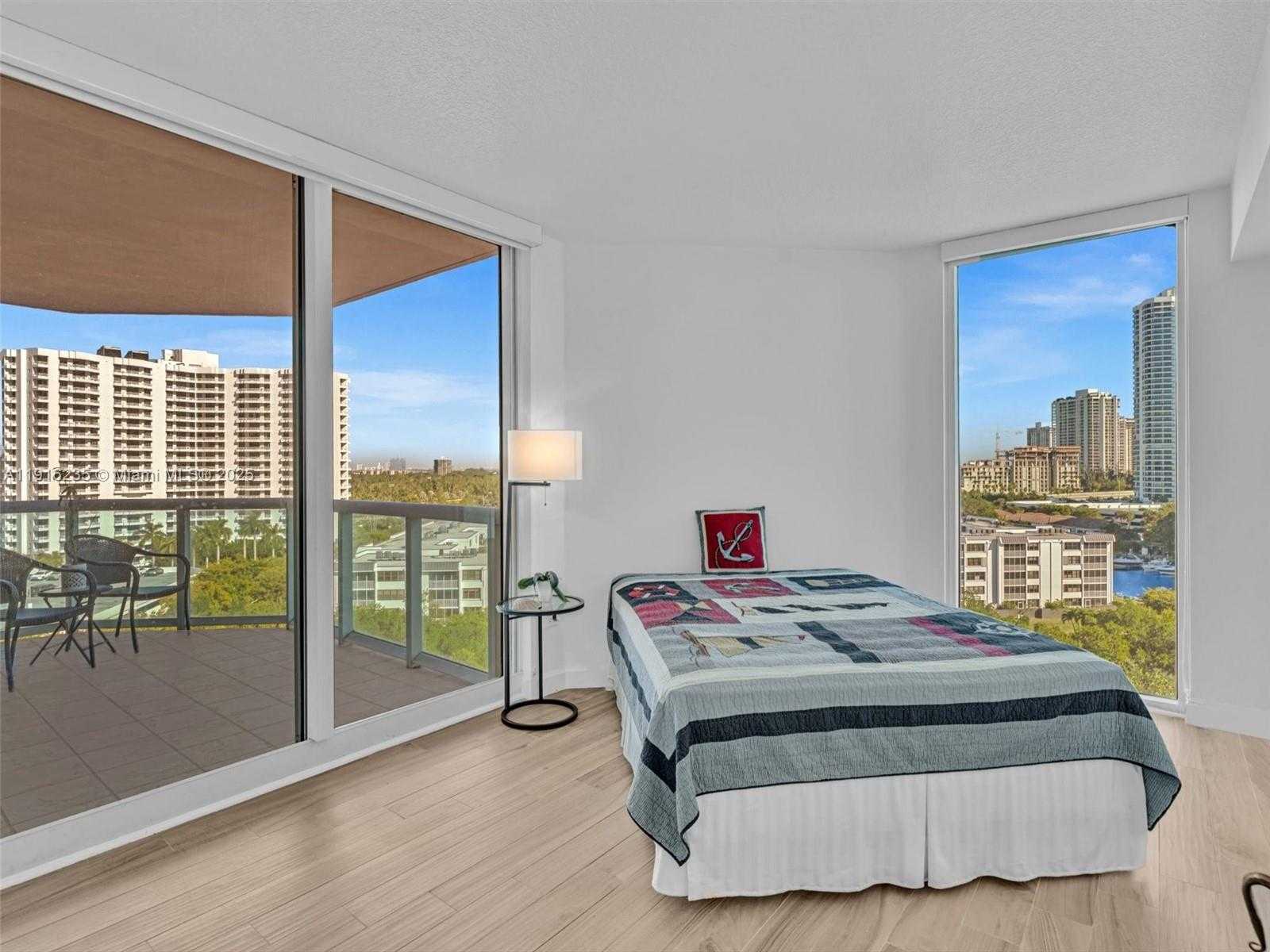 Small Image of 3370 HIDDEN BAY DR #1002, Aventura Number 36