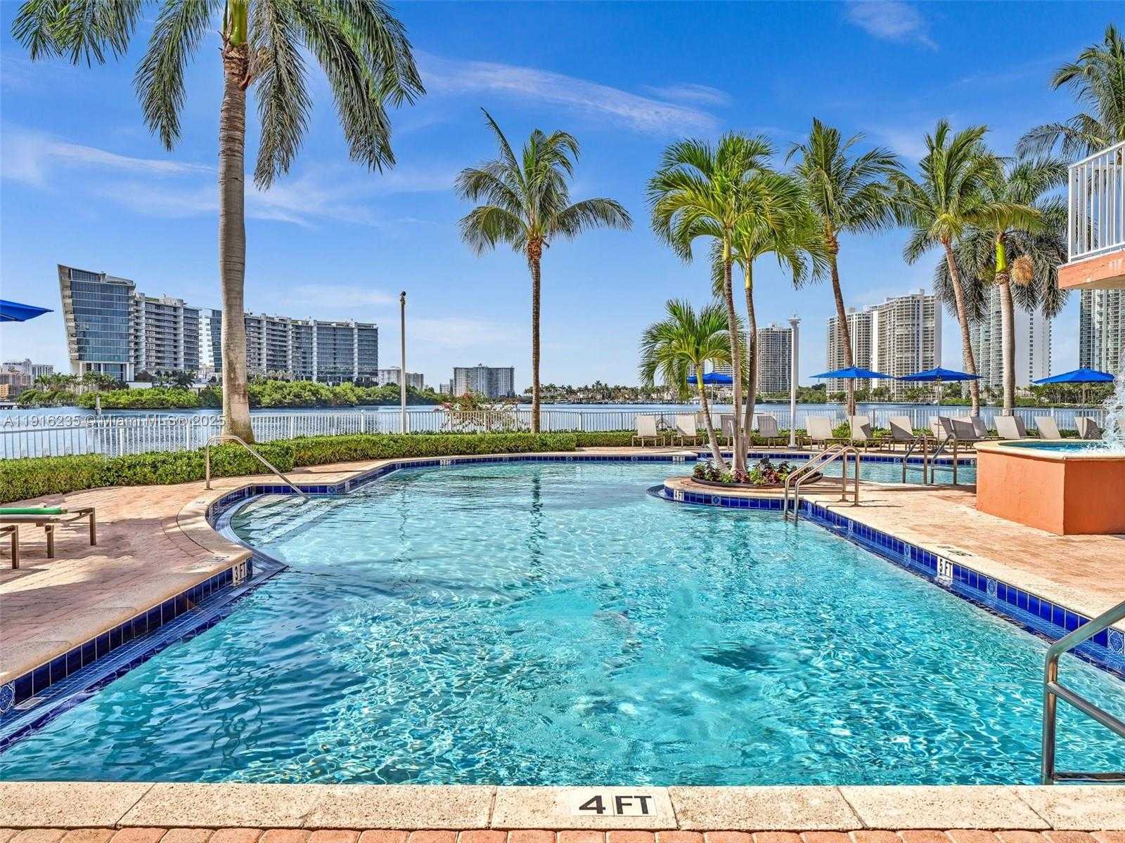 Small Image of 3370 HIDDEN BAY DR #1002, Aventura Number 54