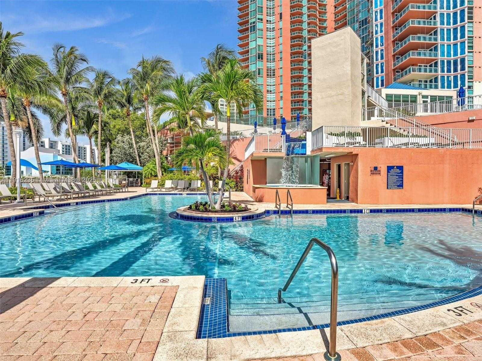 Small Image of 3370 HIDDEN BAY DR #1002, Aventura Number 56