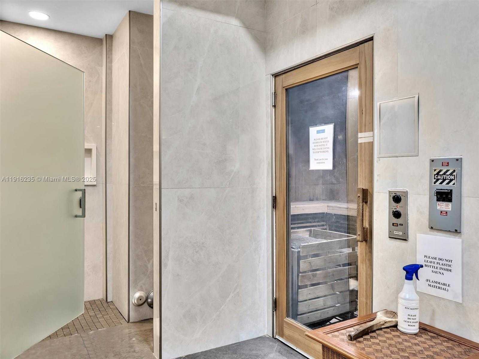 Small Image of 3370 HIDDEN BAY DR #1002, Aventura Number 59