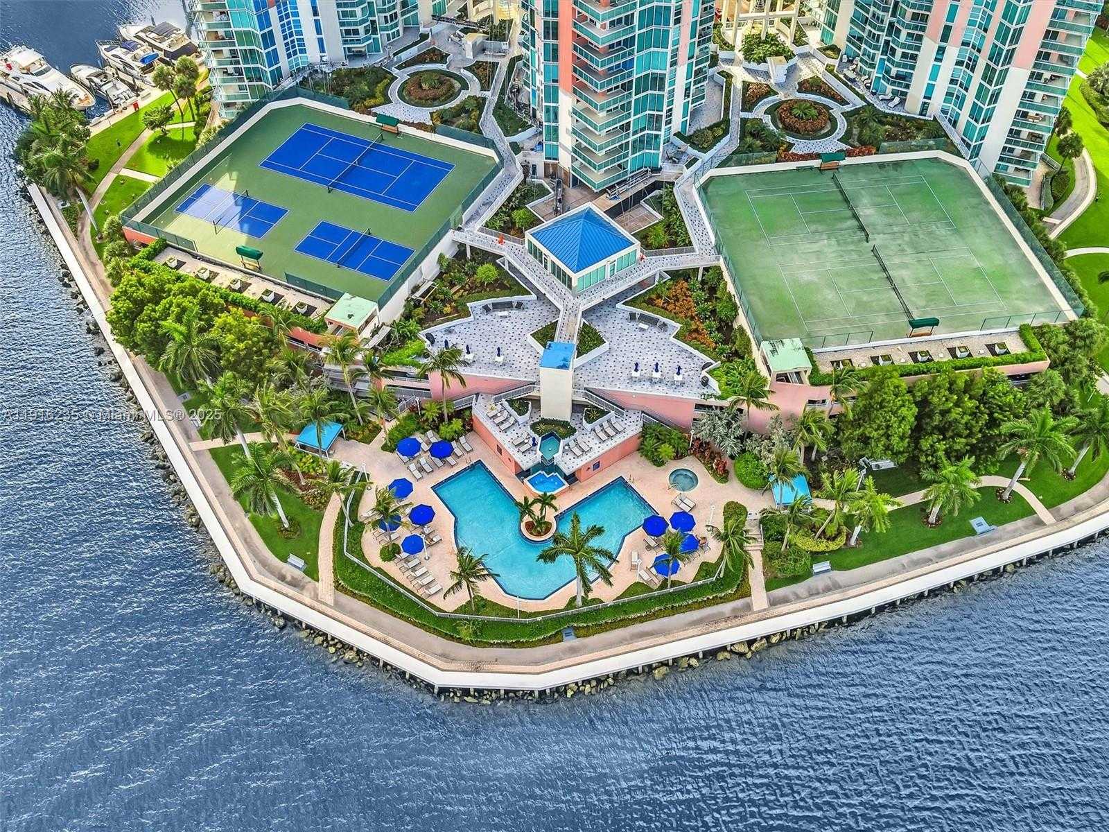 Small Image of 3370 HIDDEN BAY DR #1002, Aventura Number 64
