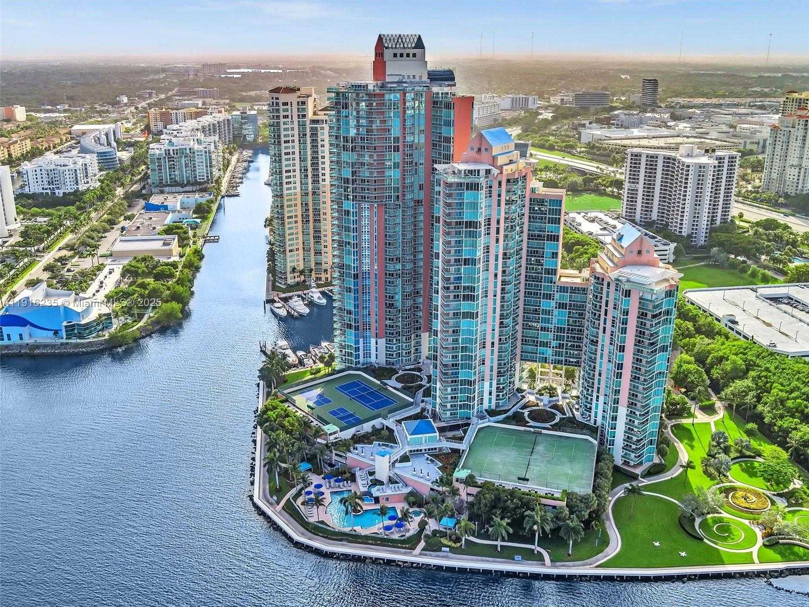 Small Image of 3370 HIDDEN BAY DR #1002, Aventura Number 68