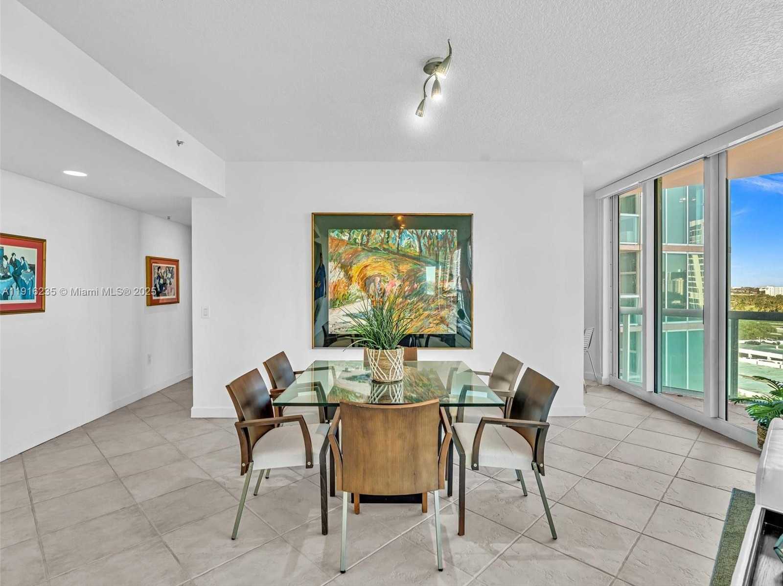 Small Image of 3370 HIDDEN BAY DR #1002, Aventura Number 7