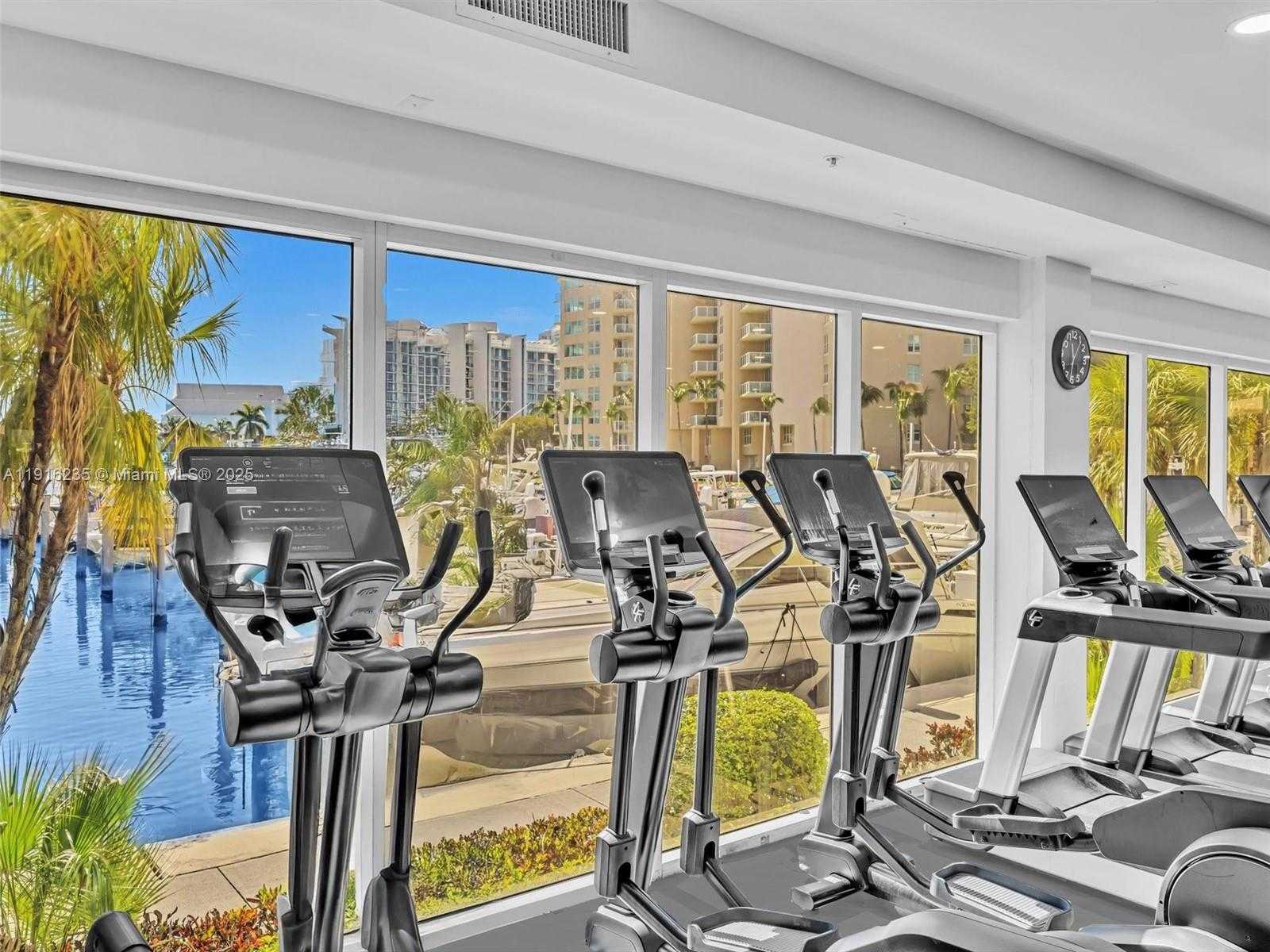 Small Image of 3370 HIDDEN BAY DR #1002, Aventura Number 79