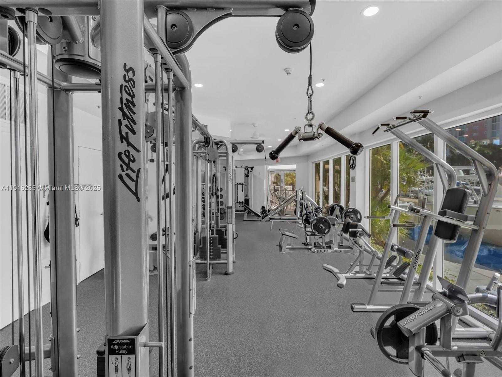 Small Image of 3370 HIDDEN BAY DR #1002, Aventura Number 82