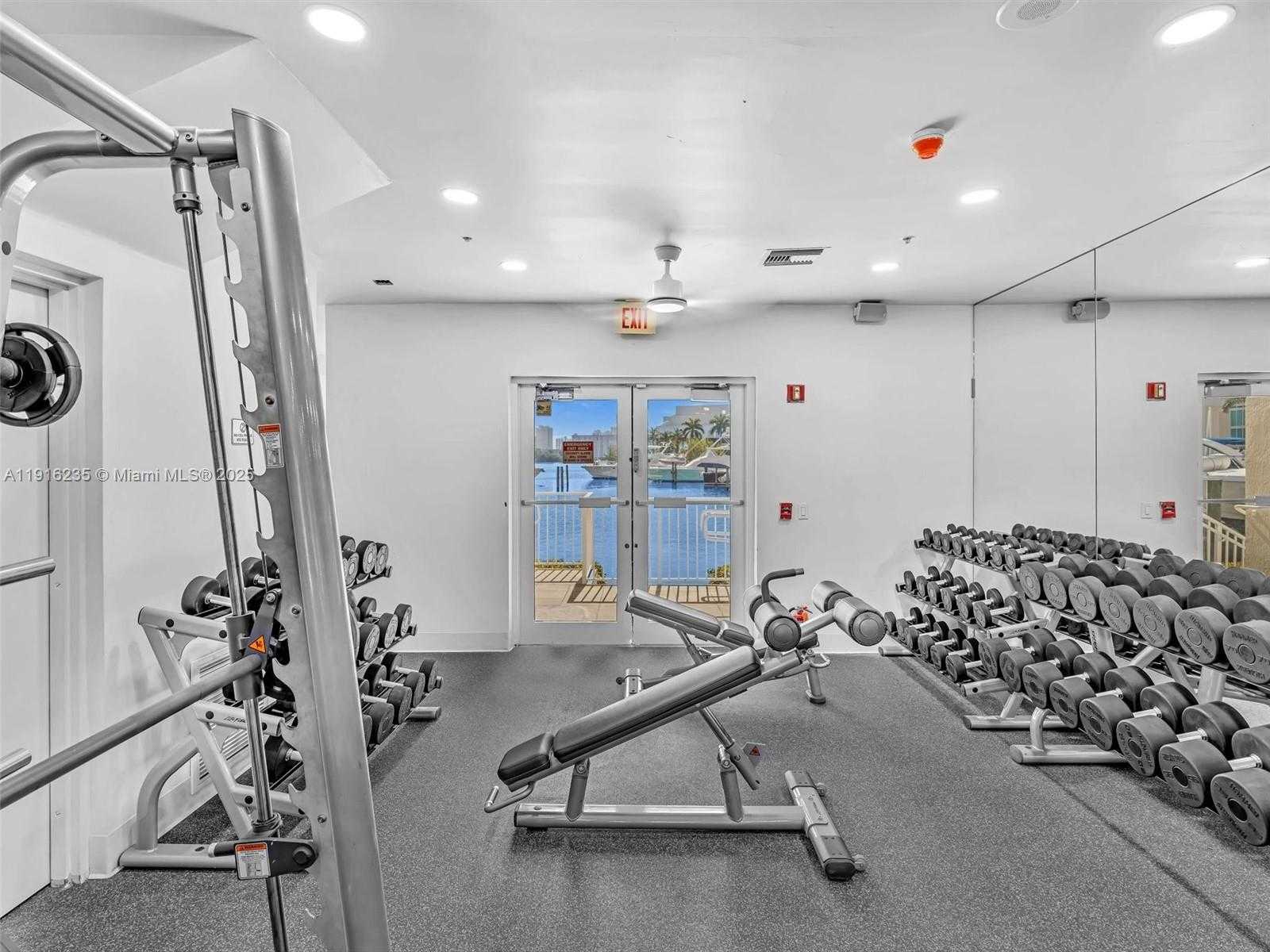 Small Image of 3370 HIDDEN BAY DR #1002, Aventura Number 85