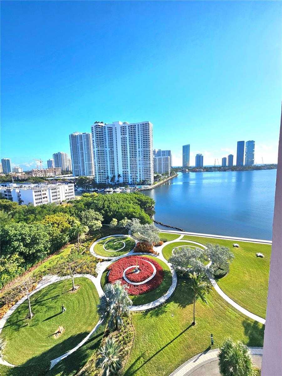 Small Image of 3370 HIDDEN BAY DR #1002, Aventura Number 92