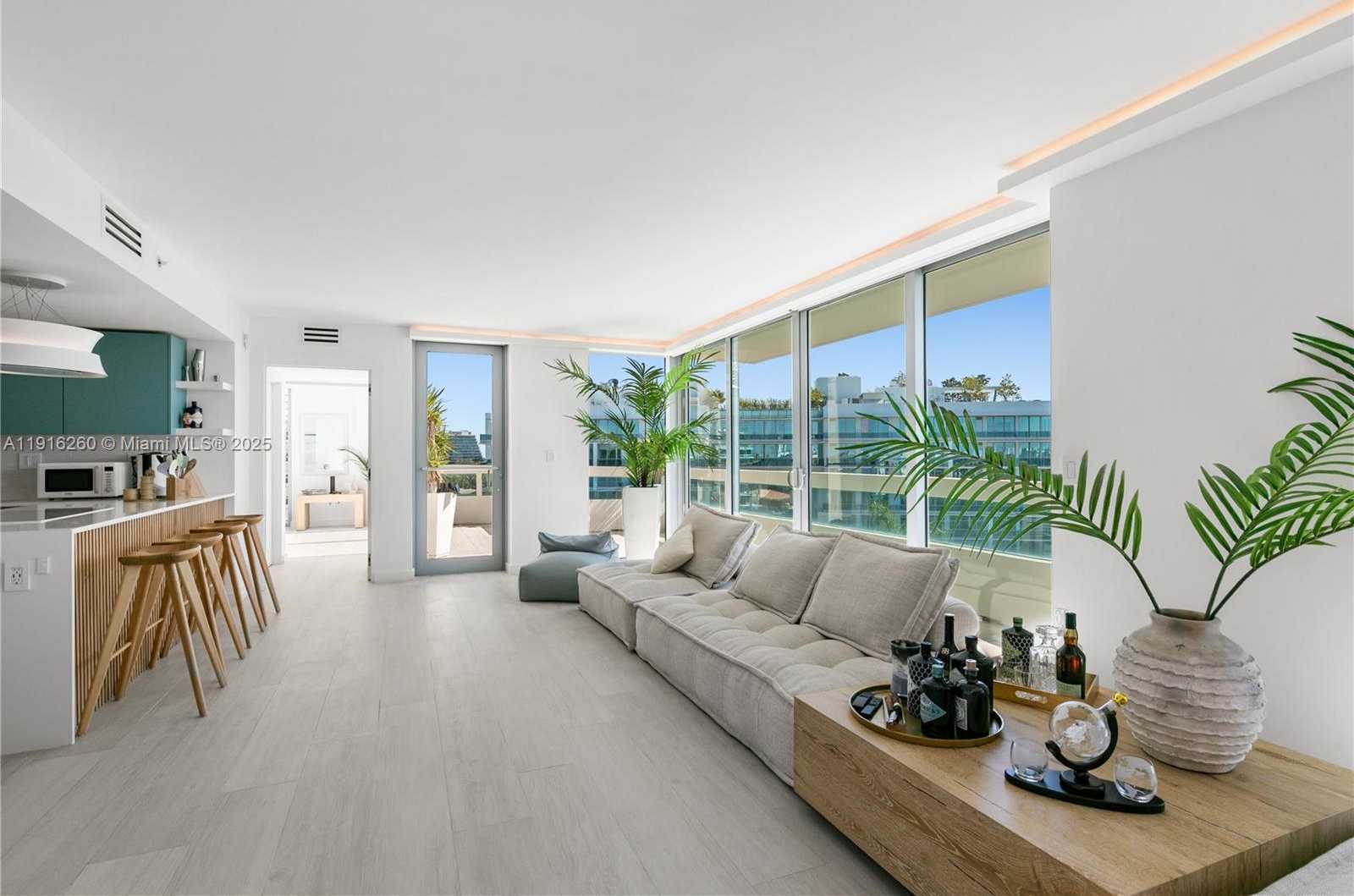 Small Image of Bay Harbor Islands Number 20