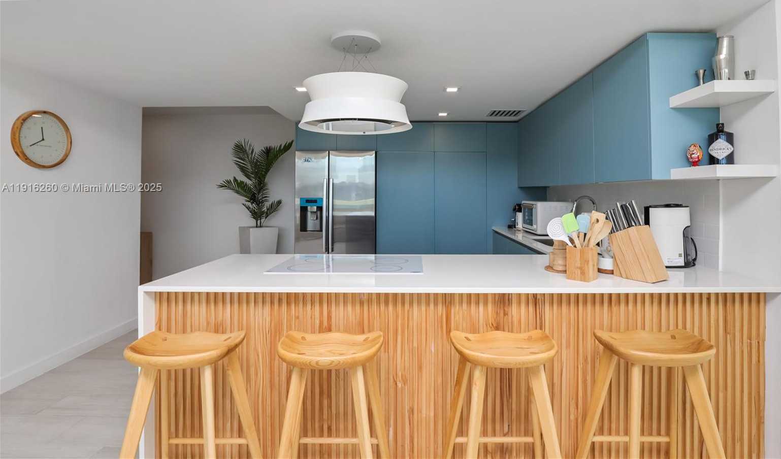 Small Image of Bay Harbor Islands Number 5