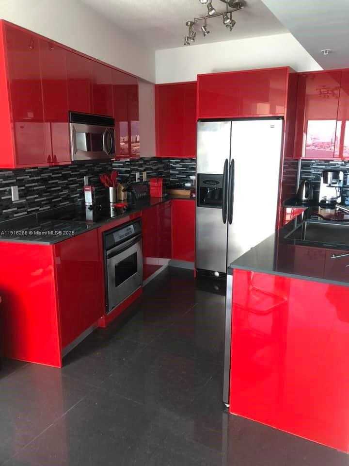 Small Image of 335 Biscayne Blvd, Miami, FL 33132, USA Number 5