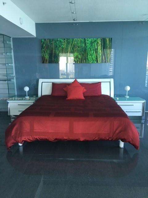 Small Image of 335 Biscayne Blvd, Miami, FL 33132, USA Number 9