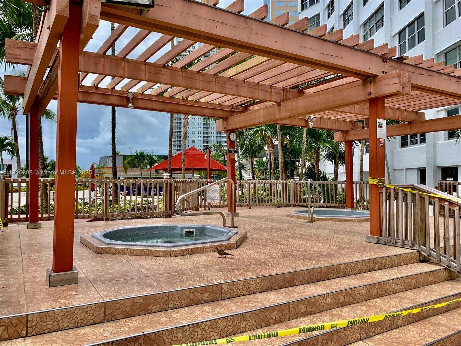 Small Image of 801 BRICKELL BAY DR #1469, Miami Number 20