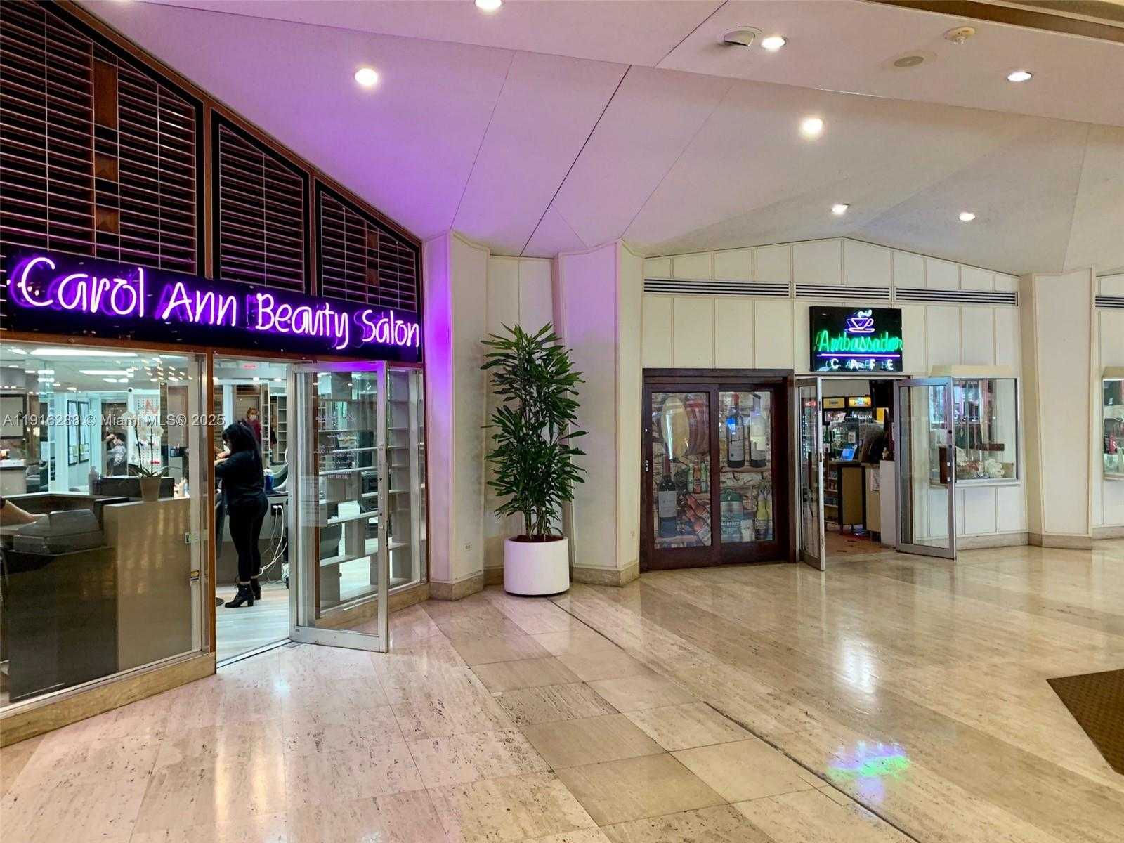 Small Image of 801 BRICKELL BAY DR #1469, Miami Number 23