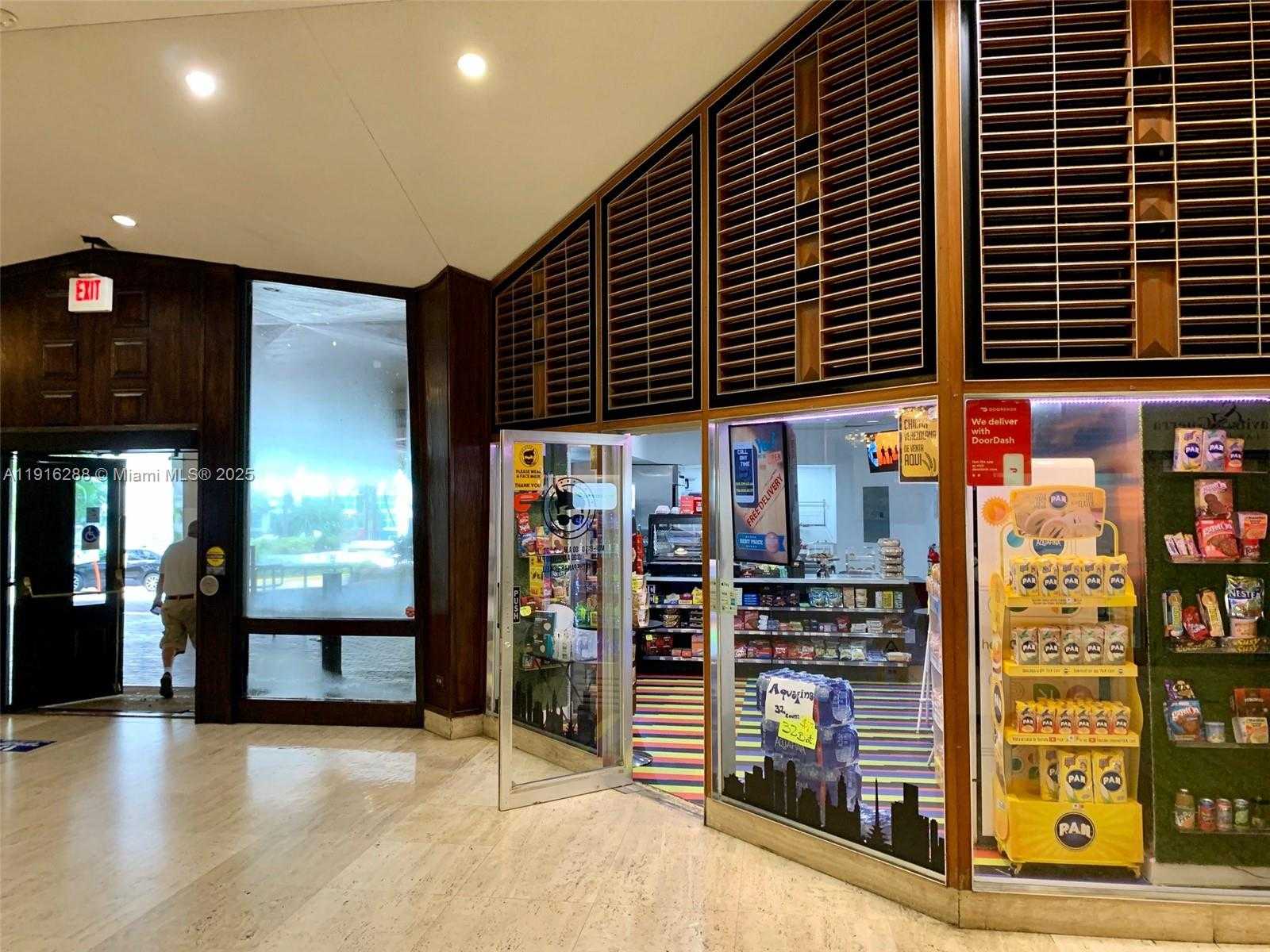 Small Image of 801 BRICKELL BAY DR #1469, Miami Number 26