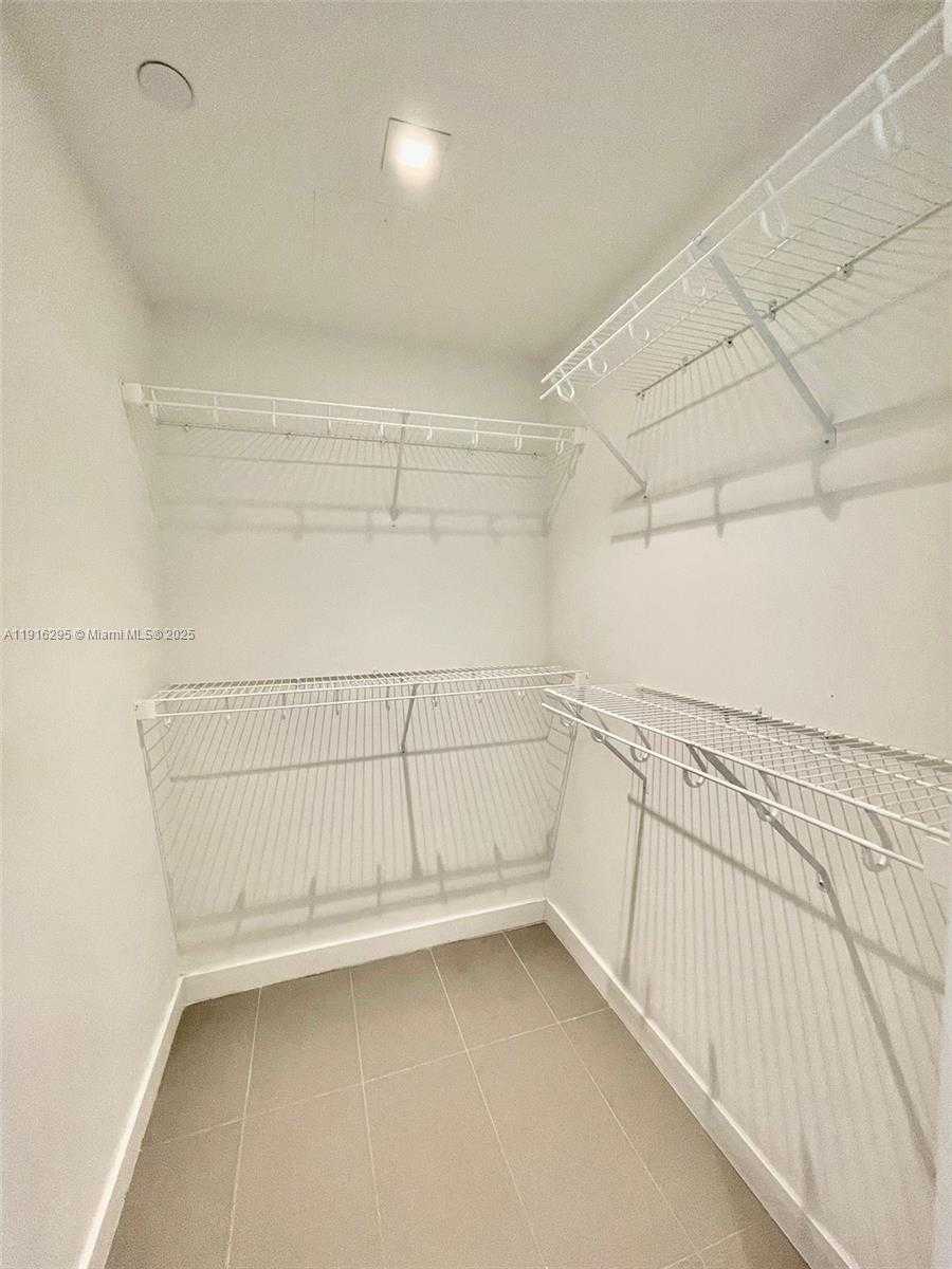 Small Image of 1600 NORTH EAST 1ST AVE #3705, Miami Number 8