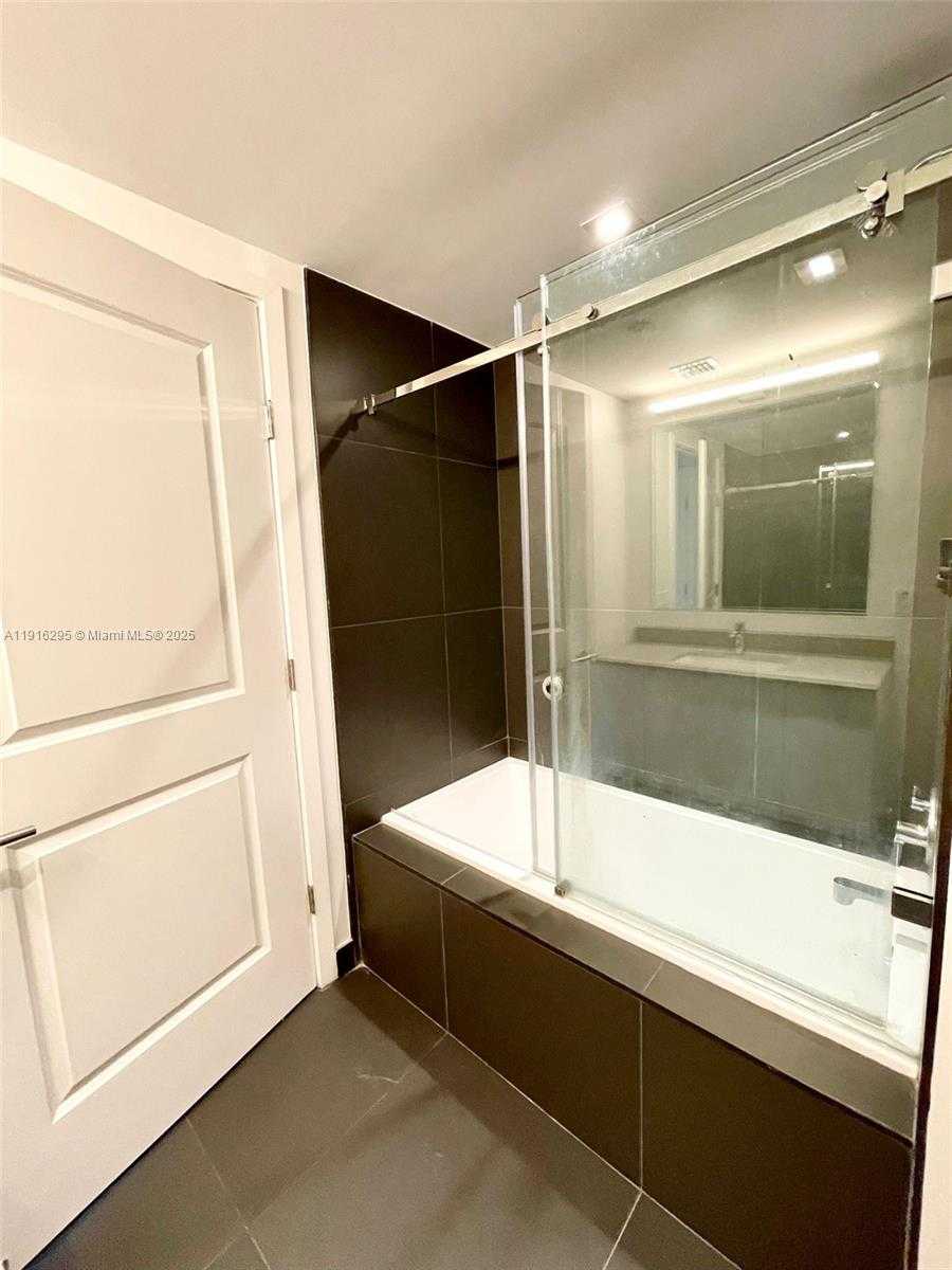 Small Image of 1600 NORTH EAST 1ST AVE #3705, Miami Number 9