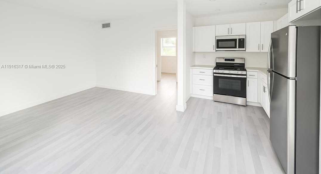 Small Image of 1280 WEST 54TH ST #322B, Hialeah Number 11