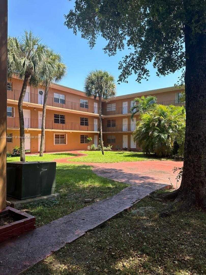 Small Image of 1280 WEST 54TH ST #322B, Hialeah Number 9