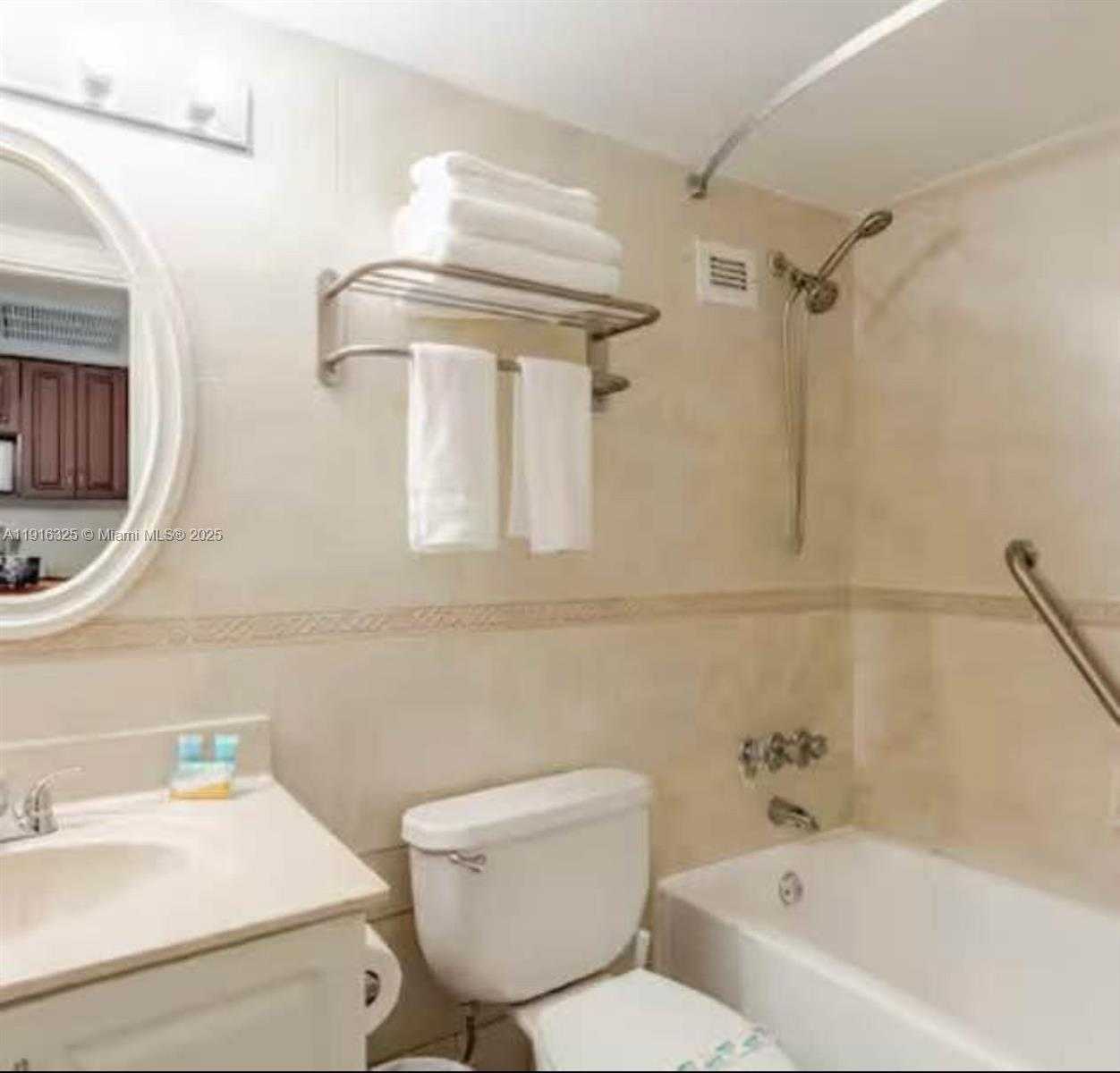 Small Image of 19201 COLLINS AVE #733, Sunny Isles Beach Number 5