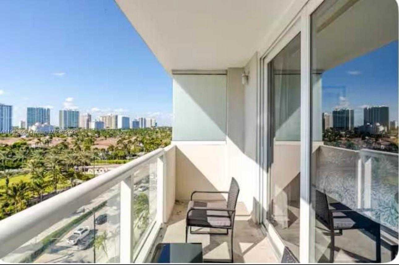 Small Image of 19201 COLLINS AVE #733, Sunny Isles Beach Number 7