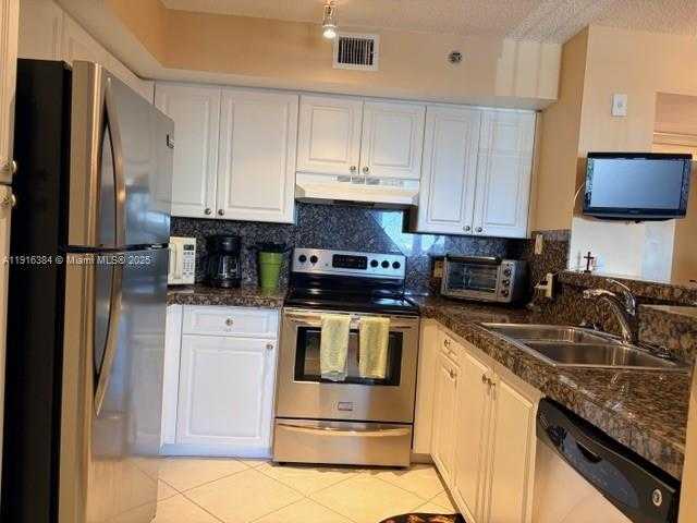 Small Image of 19501 EAST COUNTRY CLUB DR #9601, Aventura Number 13