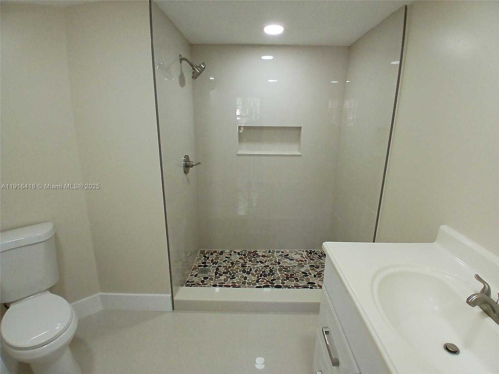 Small Image of 9731 FONTAINEBLEAU BLVD #F209, Miami Number 15