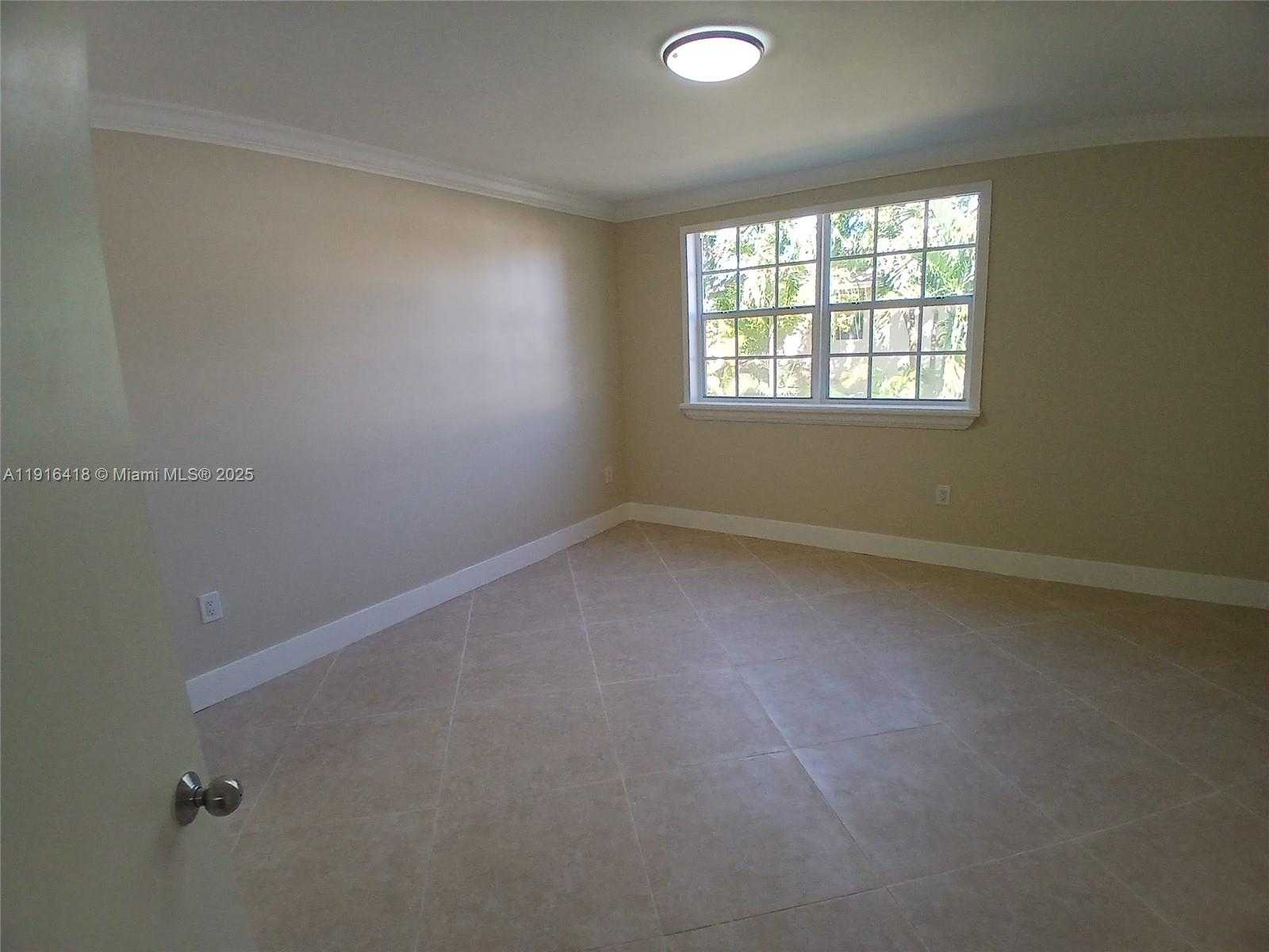 Small Image of 9731 FONTAINEBLEAU BLVD #F209, Miami Number 16