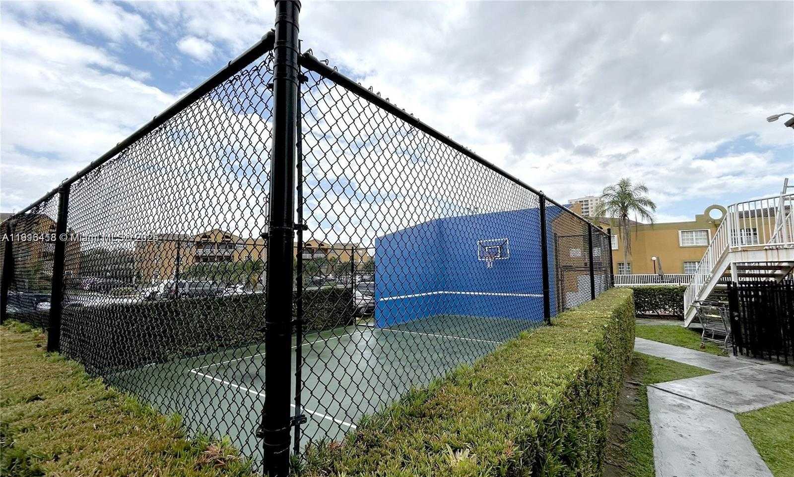 Small Image of 9731 FONTAINEBLEAU BLVD #F209, Miami Number 21